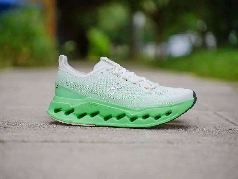 The On Cloudsurfer Max
