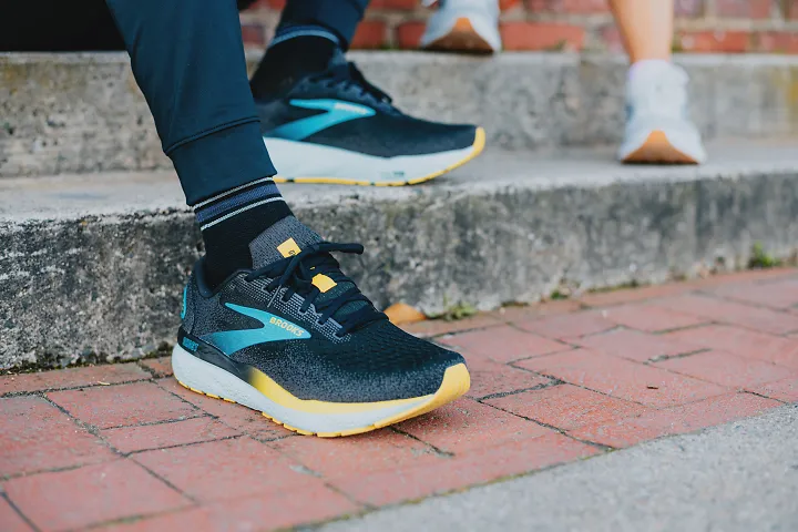 The Brooks Ghost 16. 