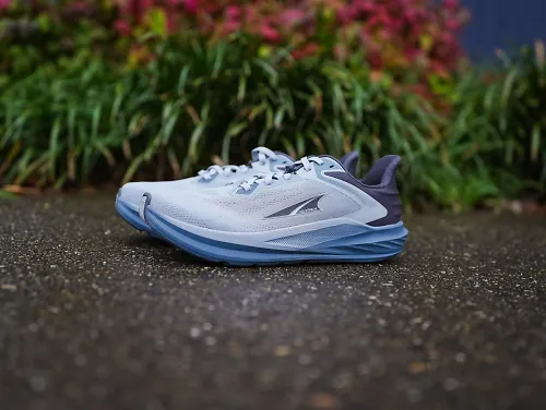 The Altra Torin 8 in Gray.