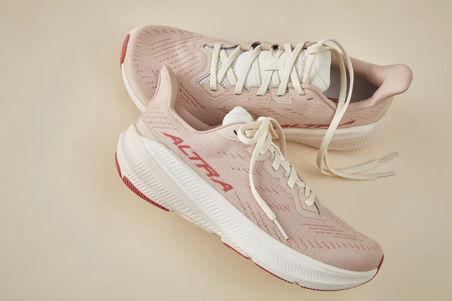 The Altra Experience Flow 2. 