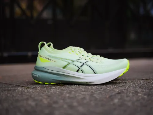 The ASICS GEL-Kayano 31