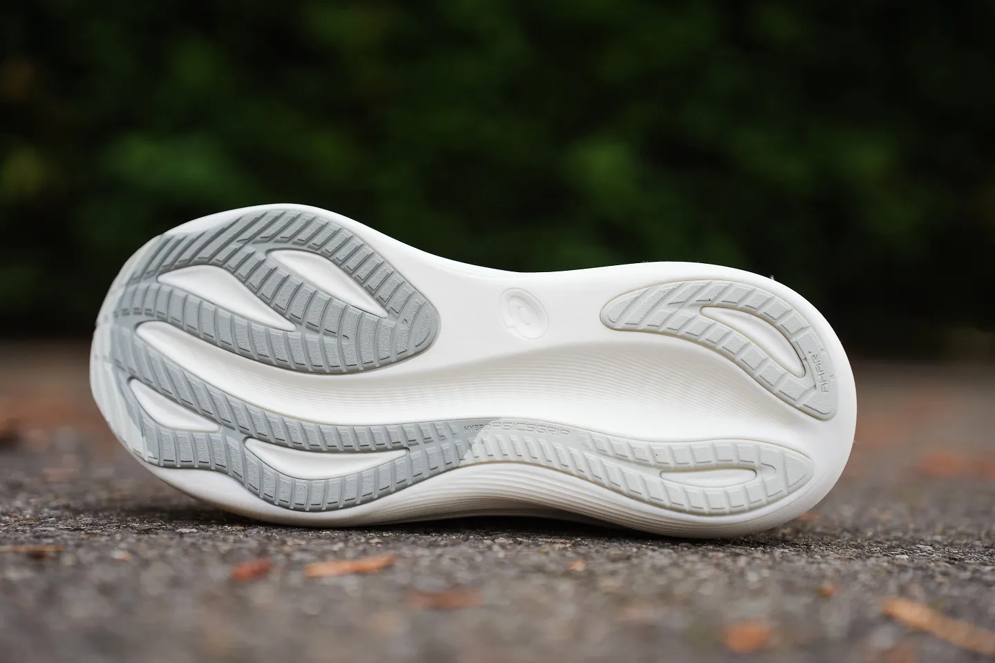 The ASICS GEL Nimbus 27 outsole.