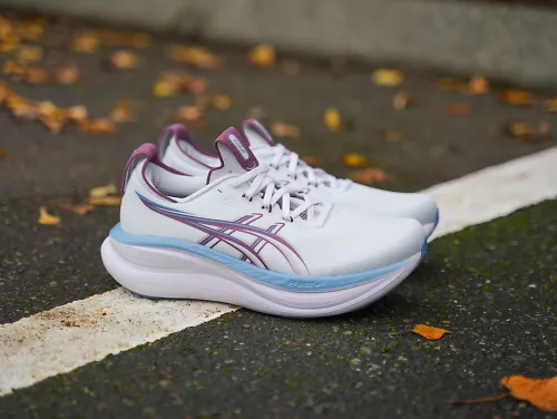 The Women's ASICS GEL-Nimbus 28 Arctic Blue Velvet Purple