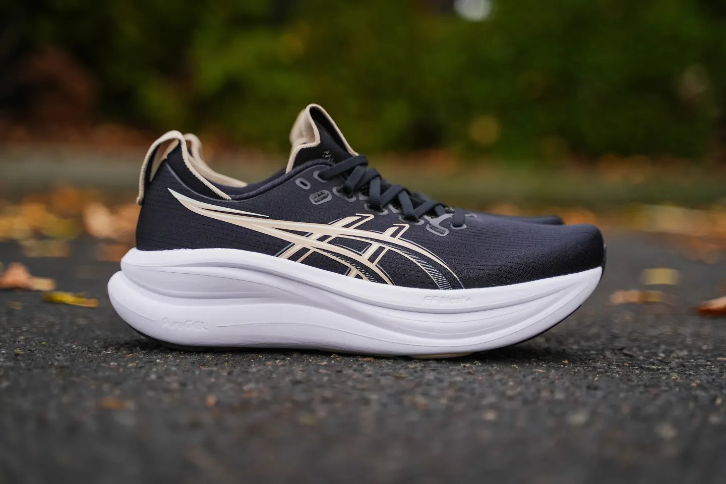 The ASICS GEL-Nimbus 28