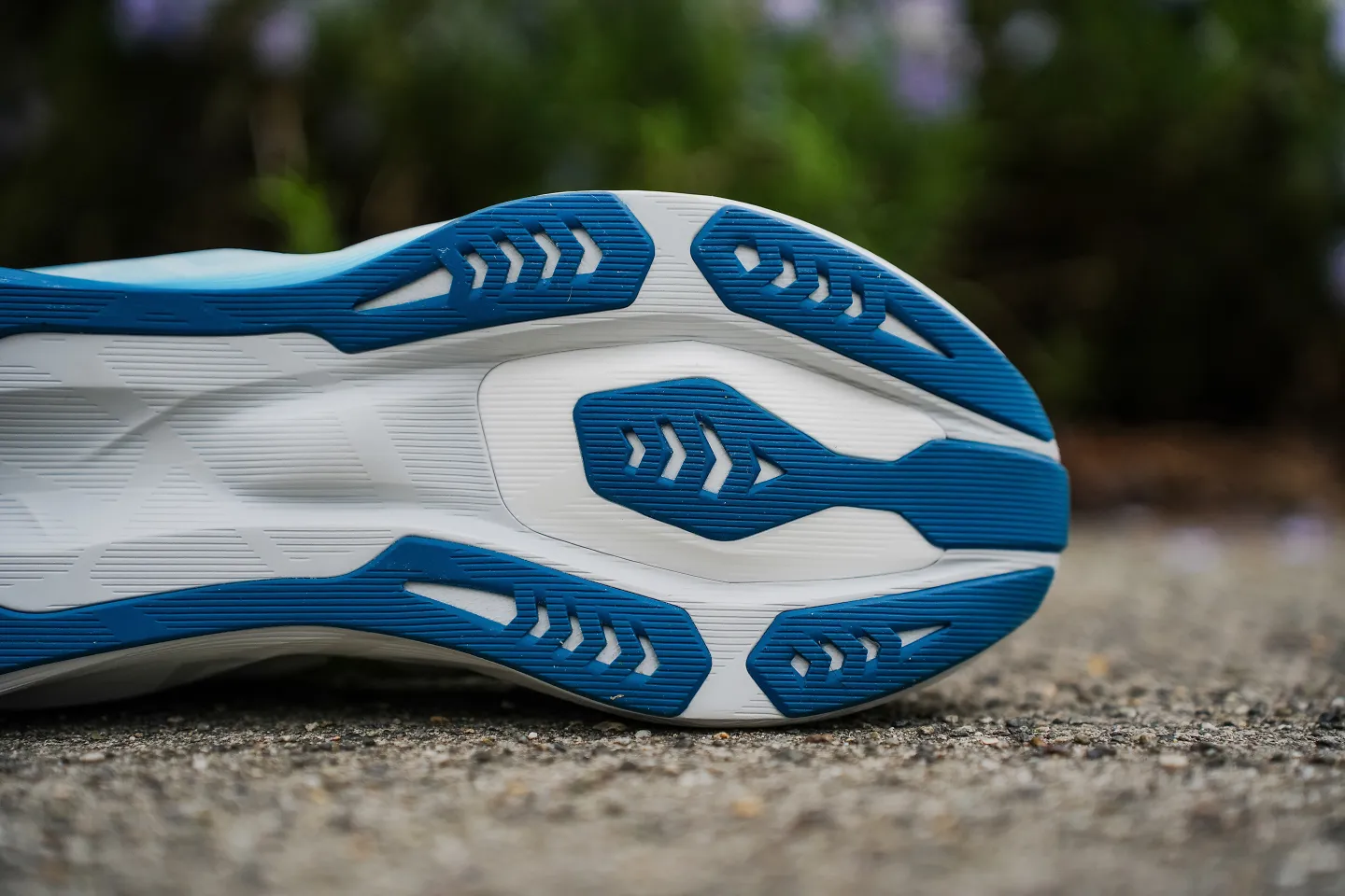 The ASICS Novablast 6