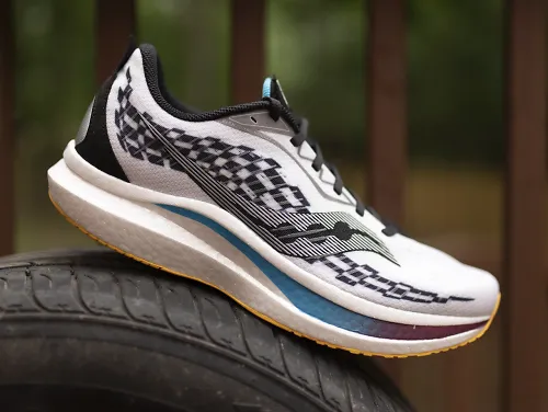 Saucony Endorphin Speed 2