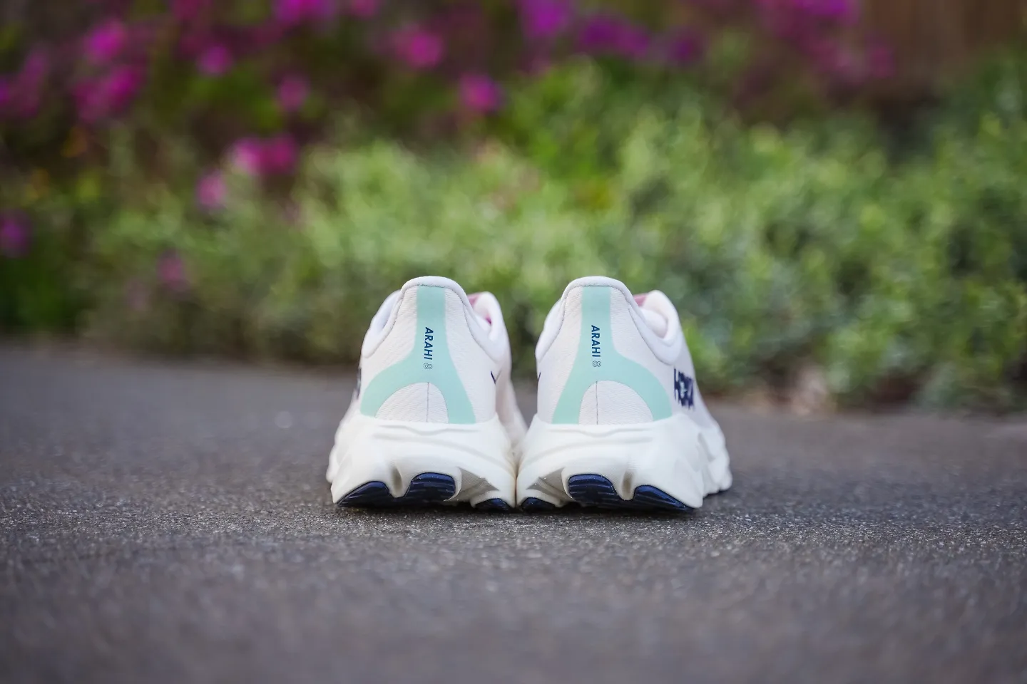 The HOKA Arahi 8