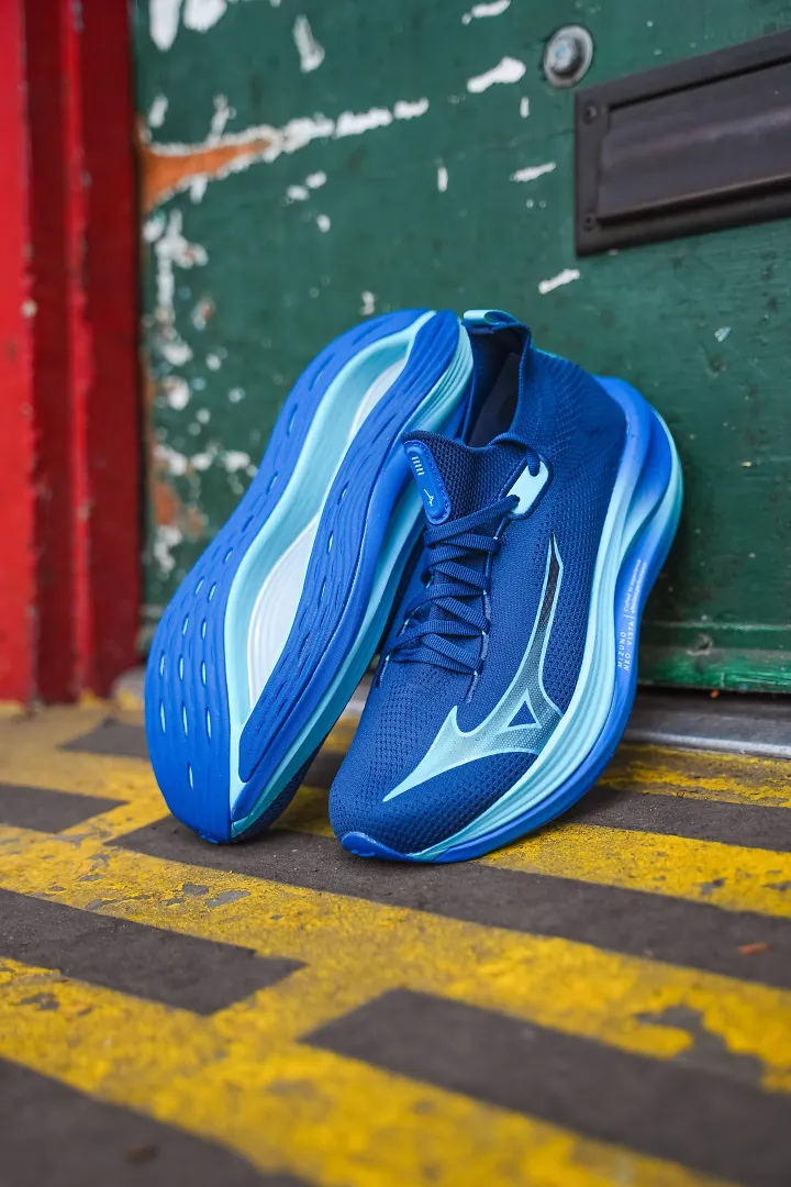 Mizuno Neo Vista 20