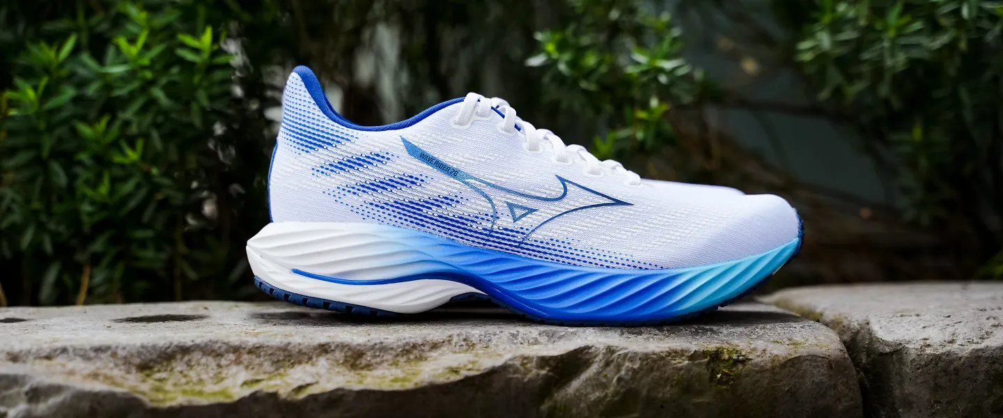 The Mizuno Wave Rider 28. 