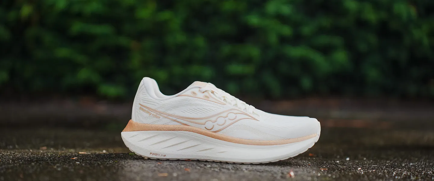 The women's Saucony Ride 18 in Vanilla.