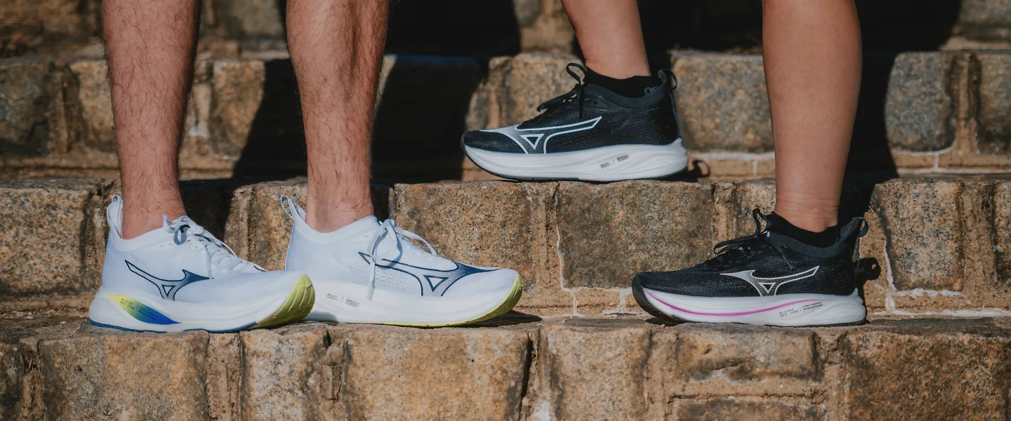 Runners in the Mizuno Neo Zen 2