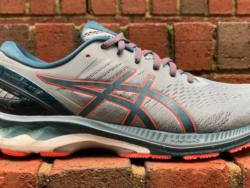 A profile view of the men's ASICS GEL-Kayano 27 running shoes