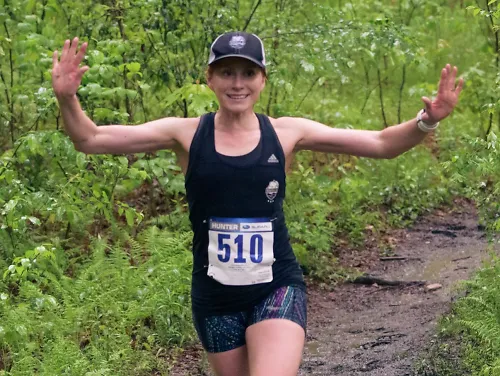 Kate Schwartz running a race