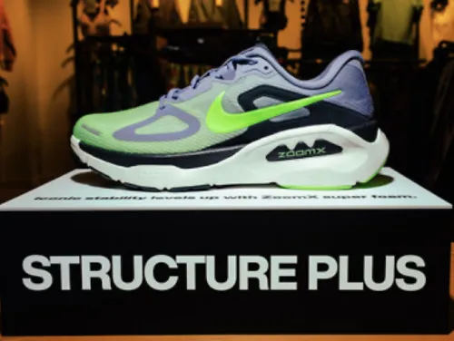 Nike Structure Plus shoe in a Fleet Feet store